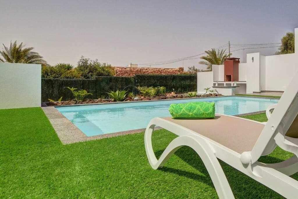 Villa Ponzos Chalet Independiente Y Privado Triquivijate Dış mekan fotoğraf